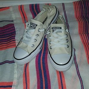 Cream converse